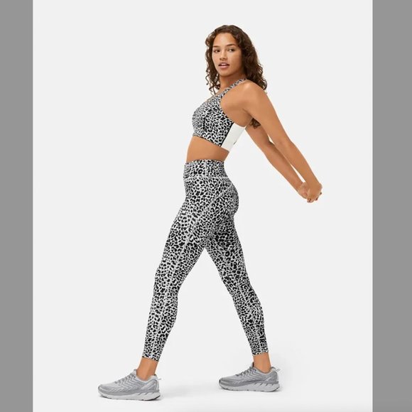 Outdoor Voices - TechSweat™ Flex 7/8 Legging - Snow Leopard Print - Picture 3 of 7